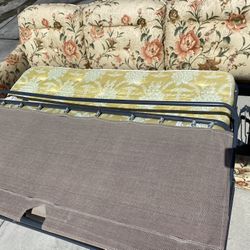 Full size pull Out Couch Sofa MCM FLORAL VINTAGE DESIGN 