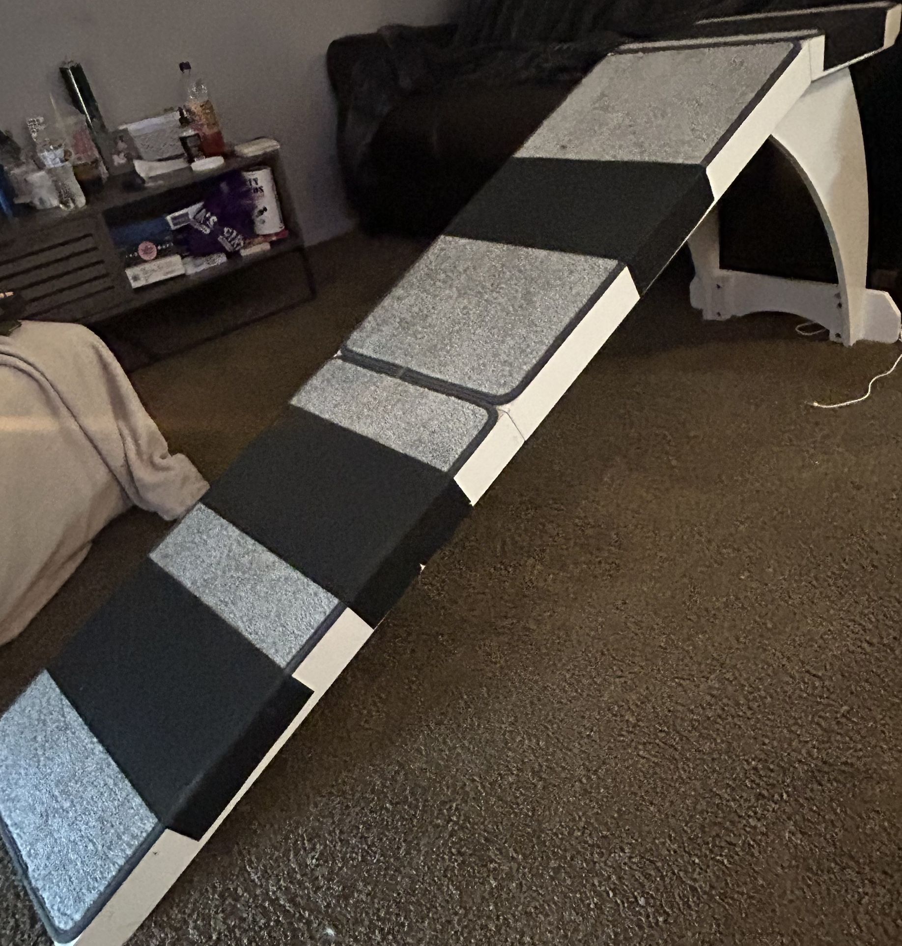 XL Pet Ramp – Sturdy & Safe for Large Dogs & Cats