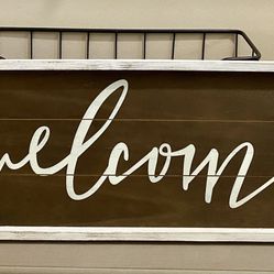 Farmhouse Welcome Sign