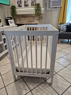 Mini Crib