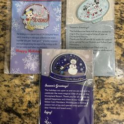 Disney 2022 Holiday Pins 