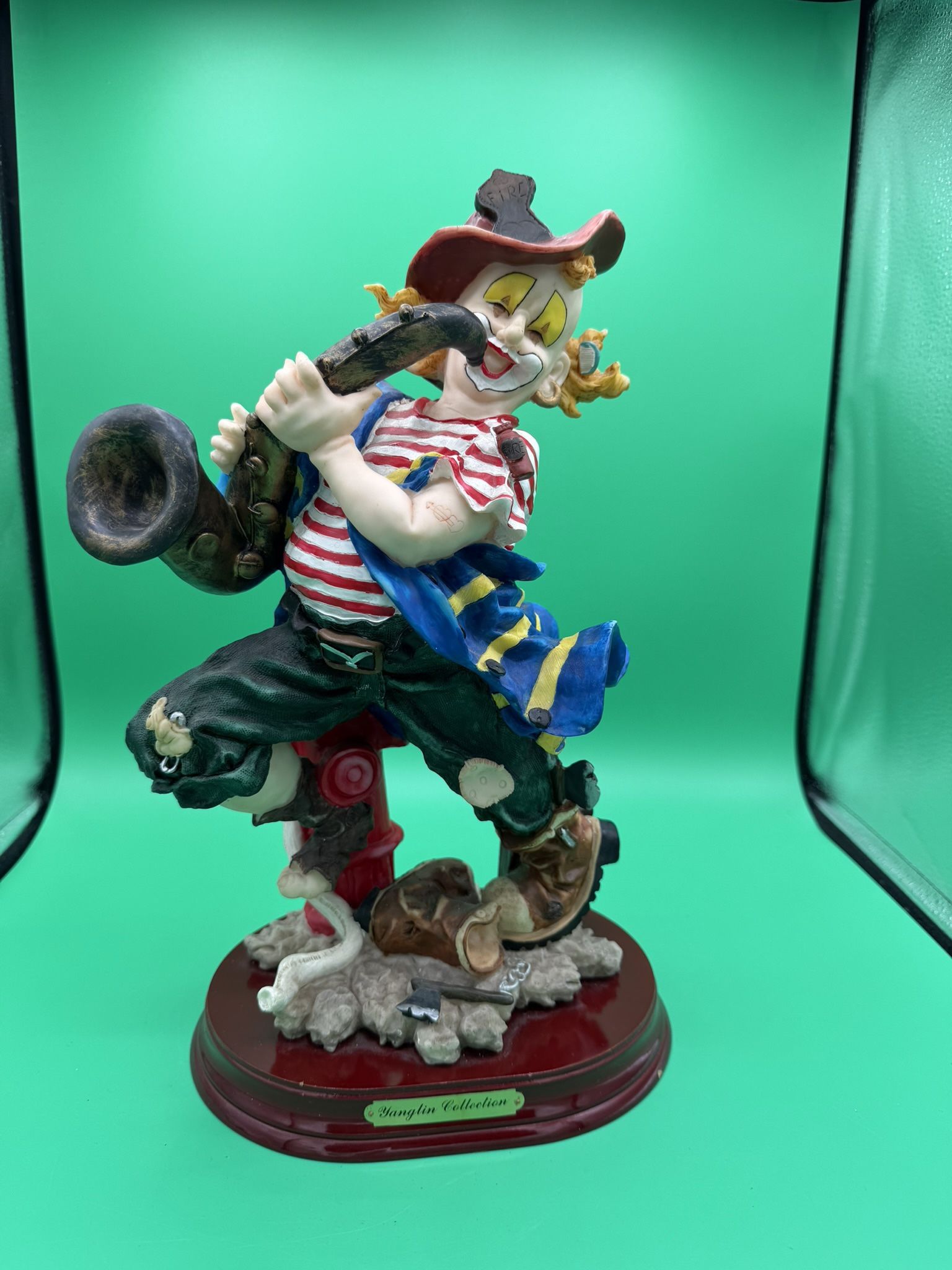 VINTAGE YANGLIN COLLECTION LARGE 14" TALL- CLOWN PLAYING SAXAPHONE