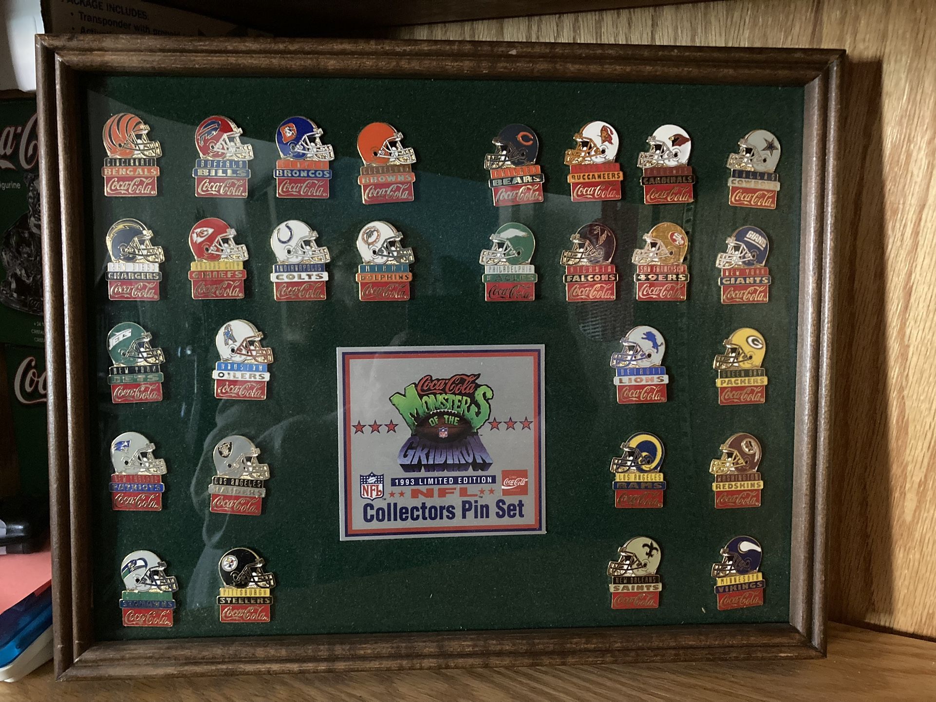 Coca Cola 1993 Monsters of the Gridiron. Limited Edition NFL Collector's Pin Set