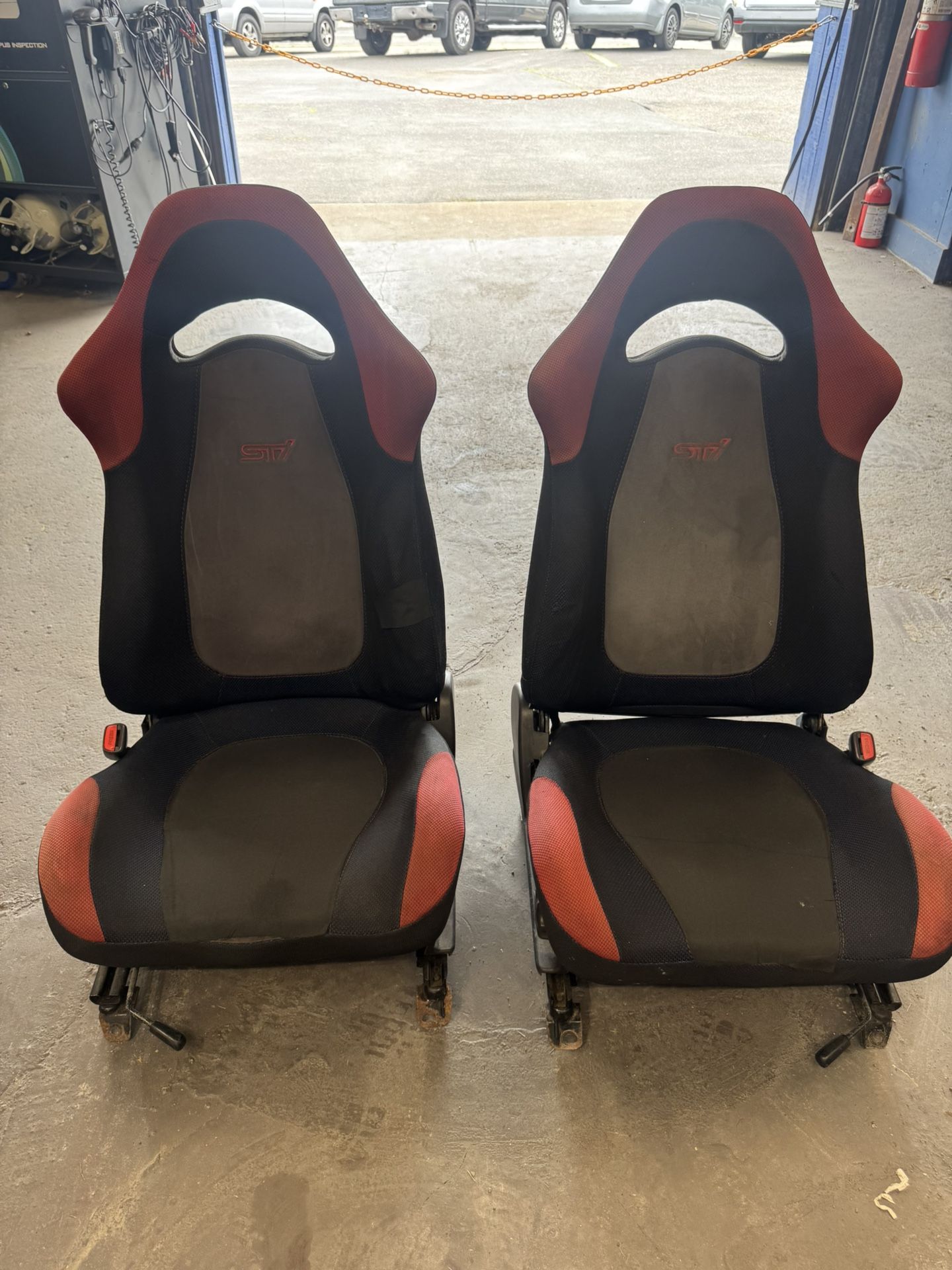 STI seats 
