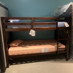 Twin/twin Bunk Bed