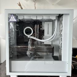 HIGH-END GAMING PC RTX 4090 I9 13900k 32gb DDR5 2.5TB