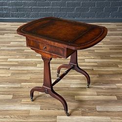 Traditional Duncan-Phyfe Drop-Leaf End Table with Tooled Leather Top, c.1930’s
- Delivery Available