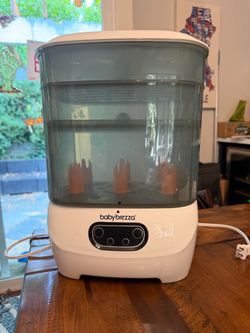 Baby Breeza bottle/pump parts sterilizer and dryer