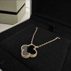 Van Cleef & Arpels Necklace in Onyx