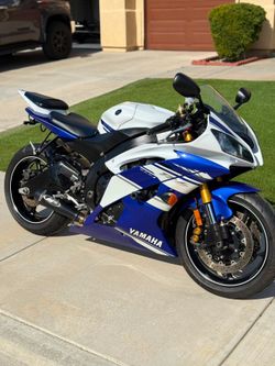 Yamaha r6 2015 10k miles!!!