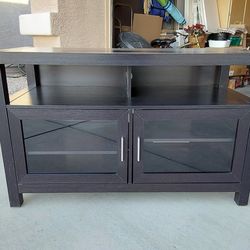 TV  CONSOLE