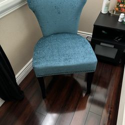 Very unique chair like new