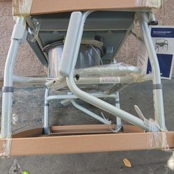 New Oversized Commodore Toilet 