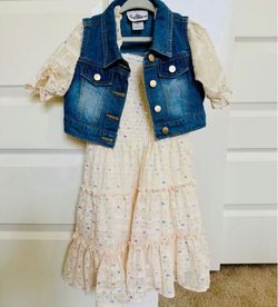 Girls Dress Size 6 - Pickup From Northridge Area