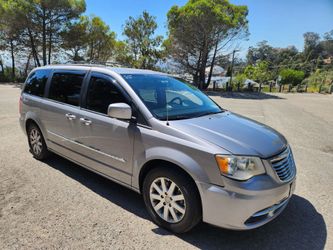 2013 Chrysler Town & Country