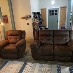 Matching Love Seat & Recliner 