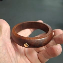 Vintage Mid To Late 20th Century Wooden Bangle Bracelet W/Metallic Inlays, Refined Sophisticated Design 2.5" Opening