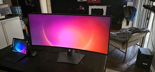 Dell U-Series 38" 4K UHD 1600p Ultra Wide Screen LED-Lit Monitor, Black