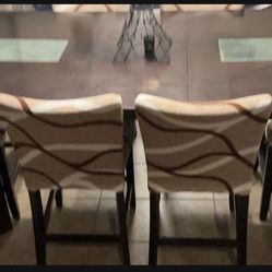 Opening Table With Six Reconditioned Chairs.