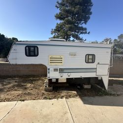 Cab Over Camper 8' 