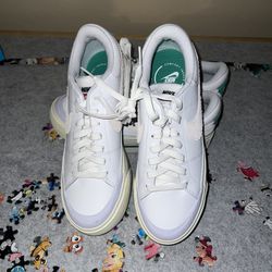 Wmns Nike court legacy 