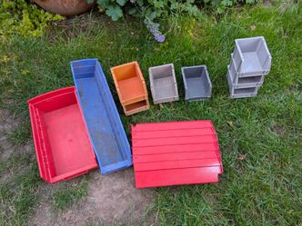 Random stacking containers