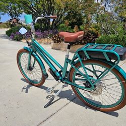 Pedego E-bike - 26" City Step Thru Cosmos Teal - Class 2 - 20mph/500w - Pedego Folding Lock + Charger + Battery 