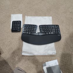 Microsoft Sculpt Ergonomics Keyboard