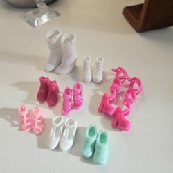 Barbie Skipper Doll Shoes Lot Sneakers Blue White Pink ~ 8 complete pairs 