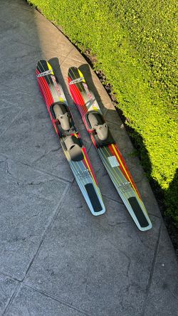 Beginner Water Skiis