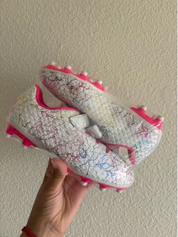 Kids soccer cleats size 2
