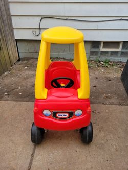 LITTLE TIKES COZY COUPE 