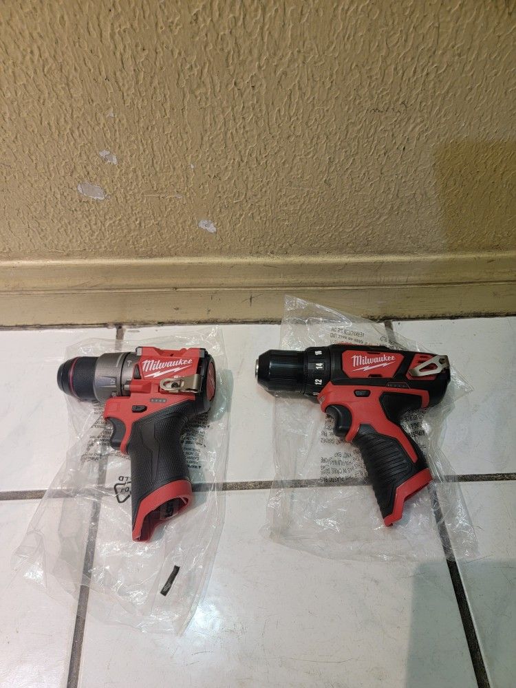 Milwaukee Hammer Drill Brushless Fuel M12 $70 Milwaukee Drill M12 $45