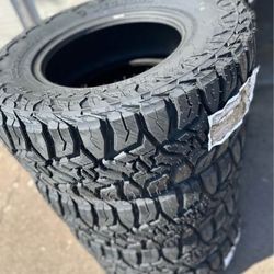 LT 305/55/20 RT PEGASUS TIRES SET