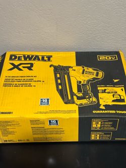 Dewalt Finihishing Nailer