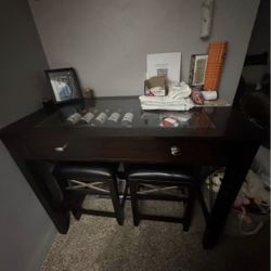 Glass top Wine table with stools 