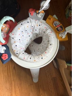 Fisher-Price Baby to Toddler Toy 3-in-1 Spin & Sort Activity Center and Play Table with 10+ Activities, Happy Dots