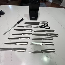 Kitchen Knife Set With Sharpener 