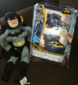 Batman comforter twin & 2ft tall batman pillow