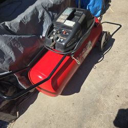 Huskey 26 gal. 1-2 HP  Compressor
