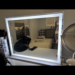 BEAUTME  Vanity Mirror With Light, Makeup Mirror With LED