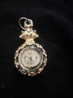 Vogue Vintage Pendant Watch