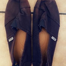 Black Toms Size 9.5