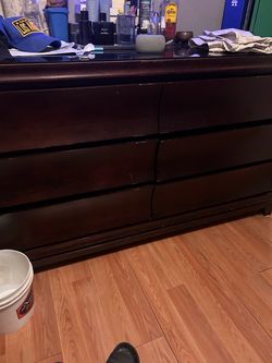 Mueble de madera 6 cajones