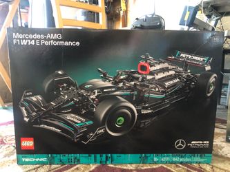 LEGO Technic Mercedes-AMG F1 W14 E Performance (set 42171).