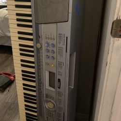 Yamaha Keyboard 92x 