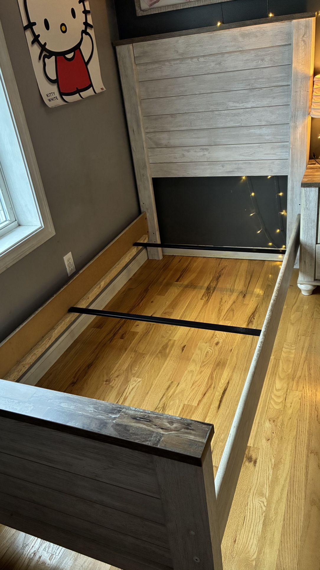 Bedroom Furniture Set