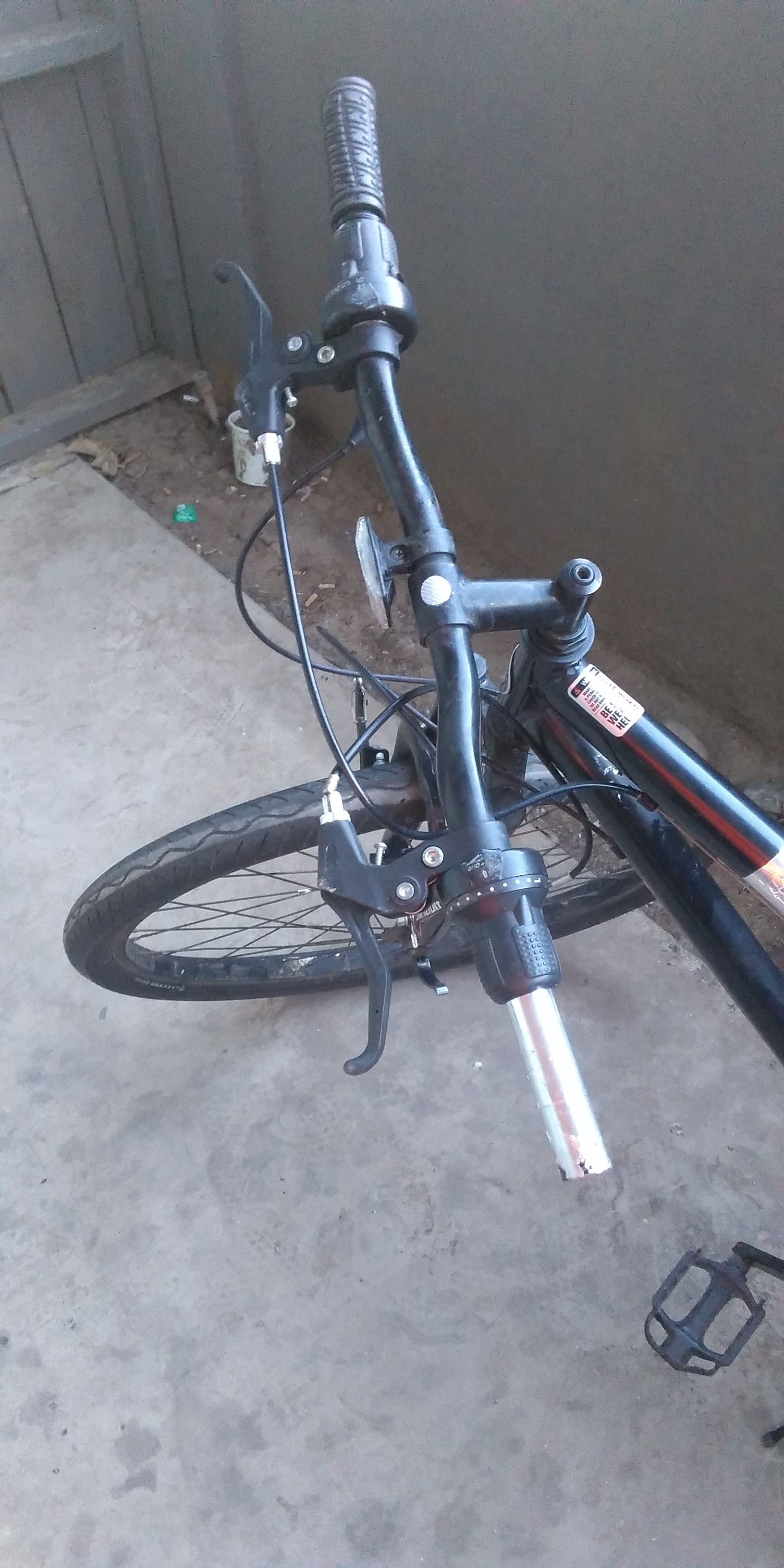 24 inch roadmaster bike