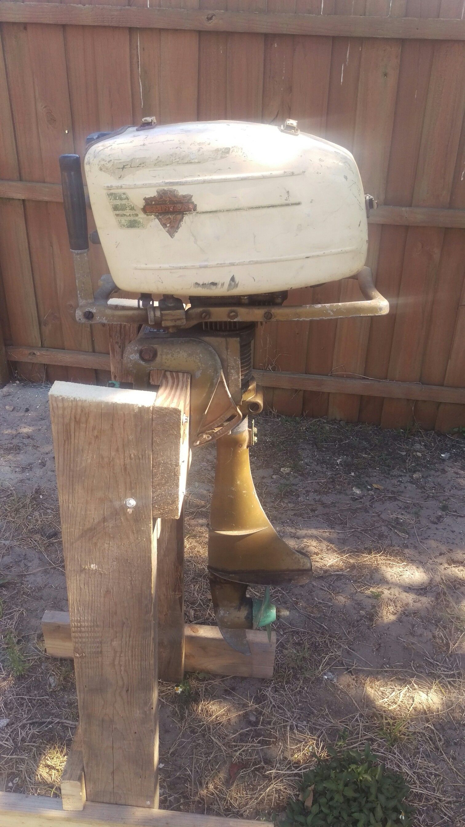 1958 Vintage boat motor Clinton Apache j8