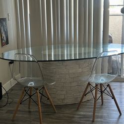 Dining Table with Oval Glass